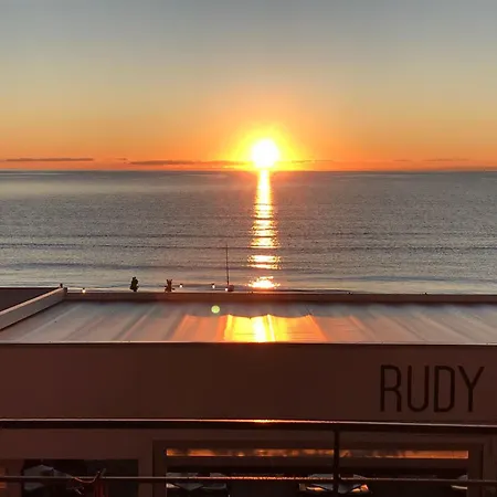 Rudys Vacation Z شقة *