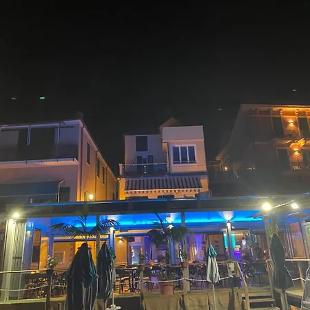 Fronte Mare Con Terrazzo Zio * Алассио