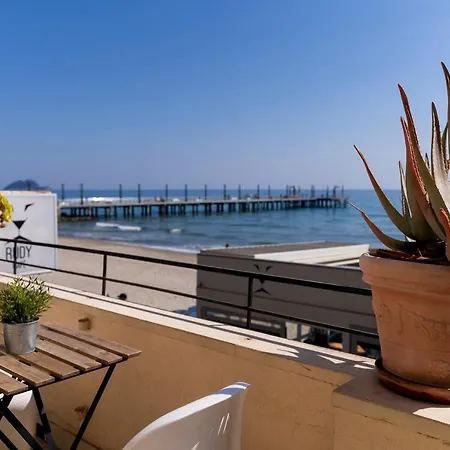 Apartment Fronte Mare Con Terrazzo Zio *