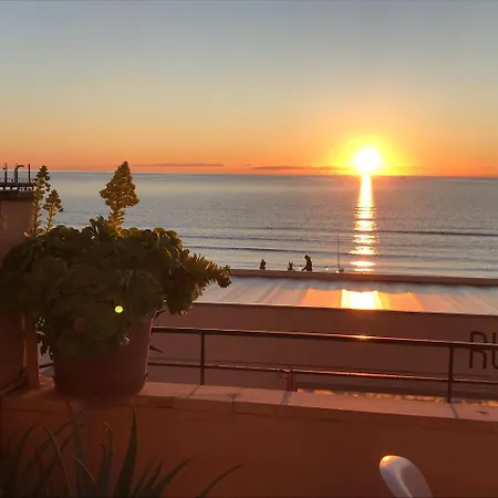 Fronte Mare Con Terrazzo Zio * Alassio
